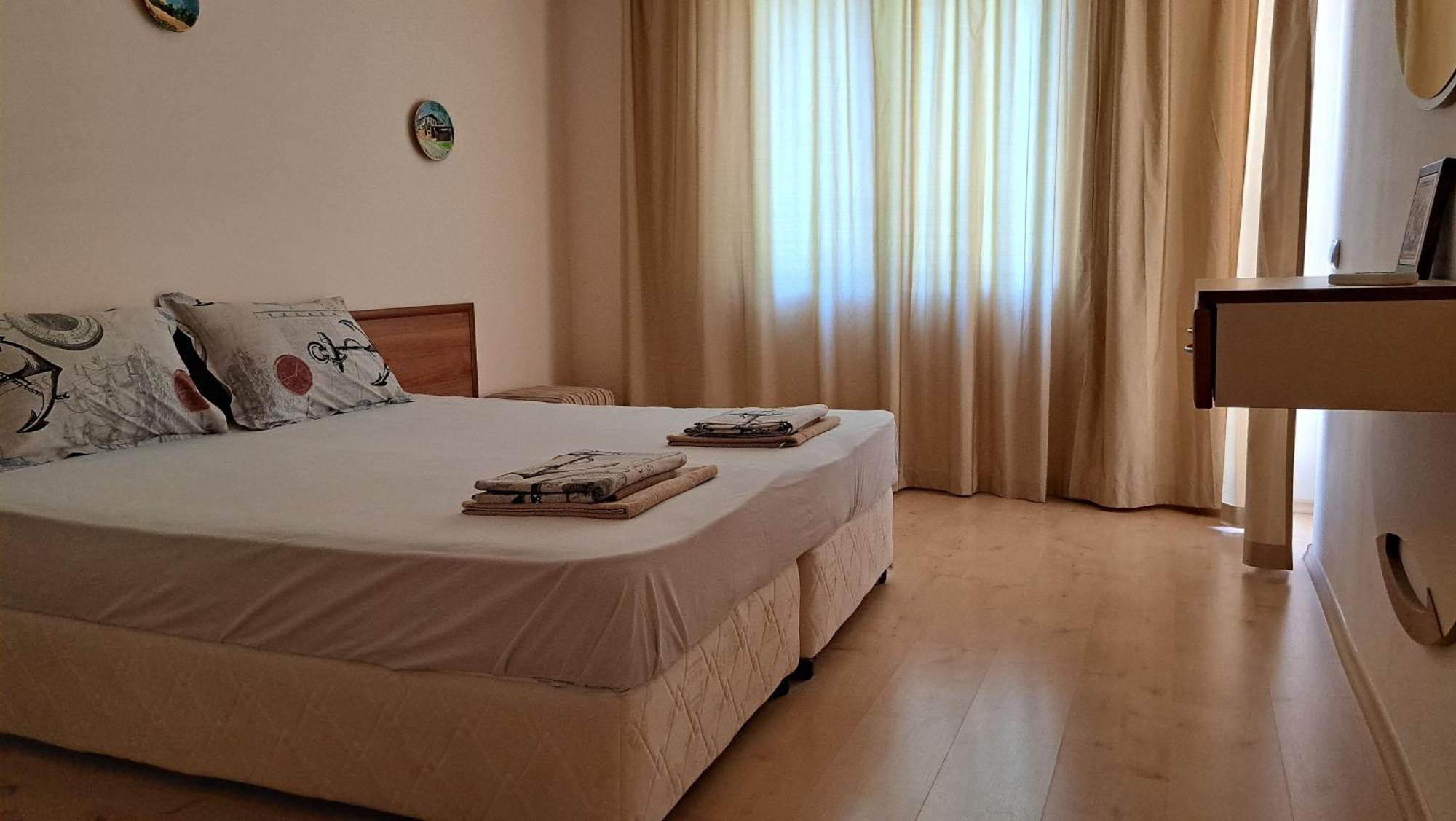 Riviera Sea Villageapartments โกลเดน แซนส์ ภายนอก รูปภาพ